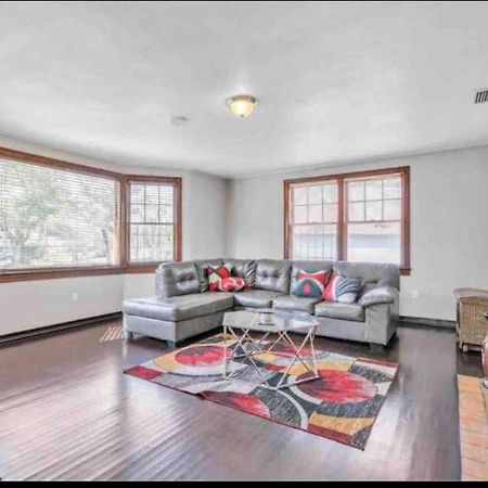 Comfy Pet Friendly Home In Jacksonville Mins To Downtown'S Kültér fotó