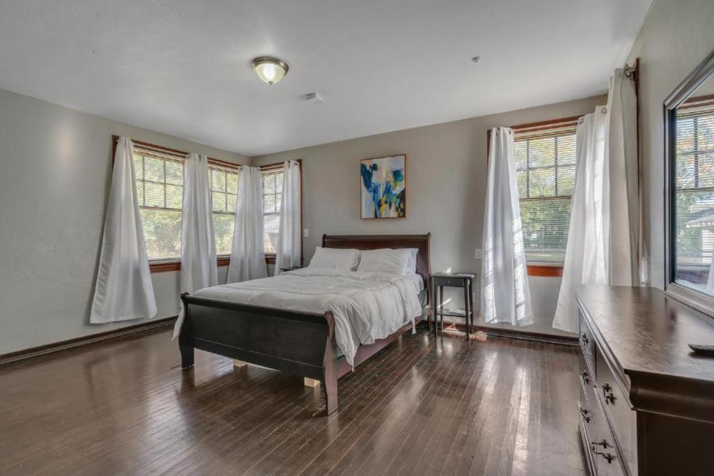Comfy Pet Friendly Home In Jacksonville Mins To Downtown'S Kültér fotó