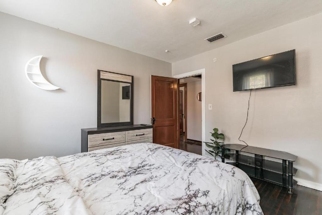 Comfy Pet Friendly Home In Jacksonville Mins To Downtown'S Kültér fotó